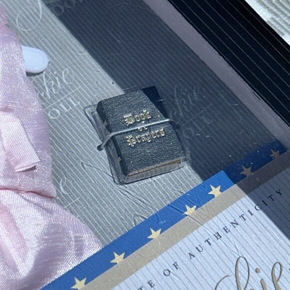 Oleg Cassini Pink Dress with Mantilla Visit to Rome & Vatican Book of Prayers - Picture 14 of 17